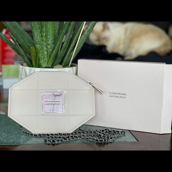 FLOWERBOMB VIKTOR & ROLF Cross Bag Purse - Picture 1 of 8